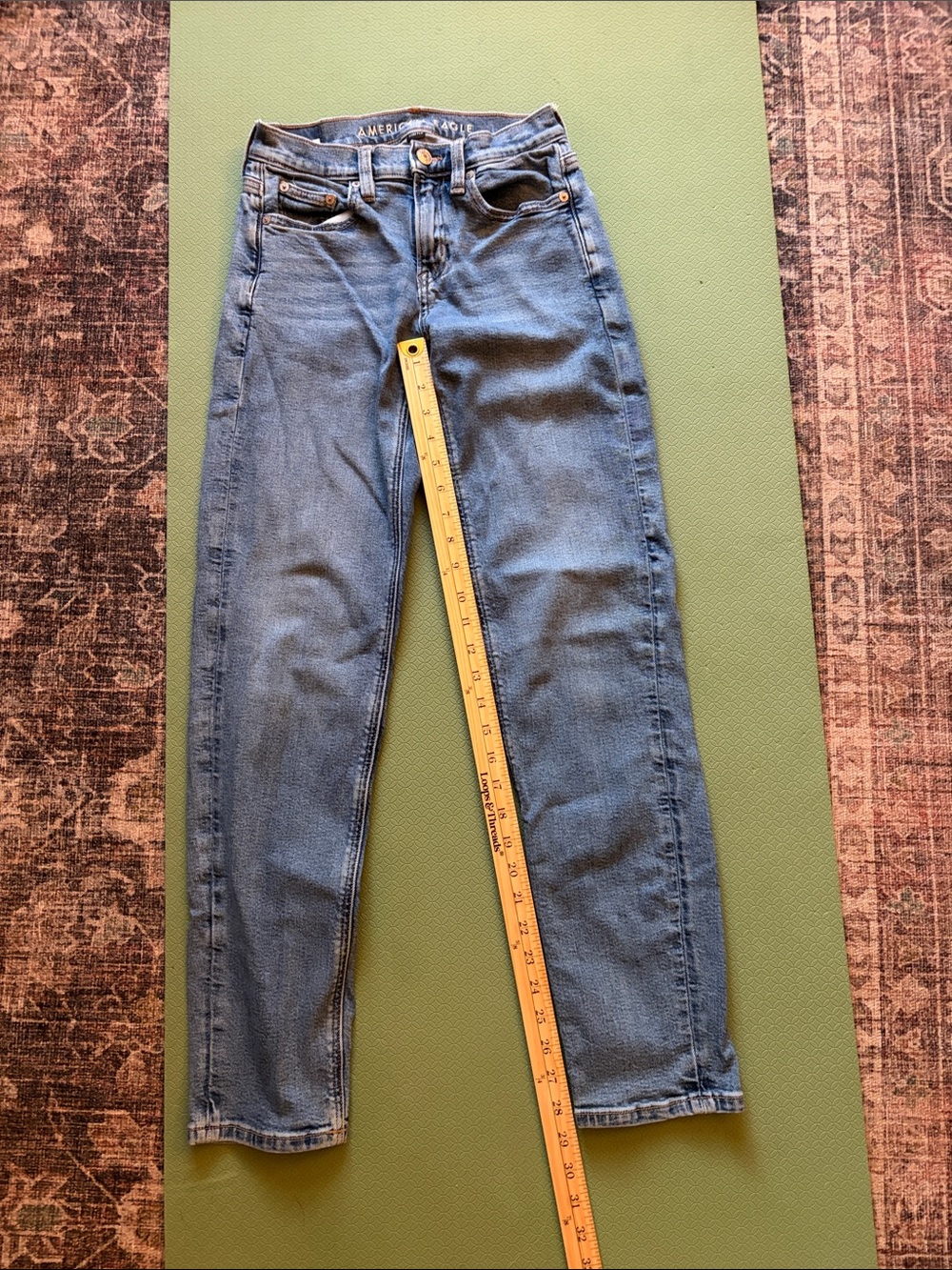 American Eagle Outfitters Women’s Medium Blue Slim Straight Jeans